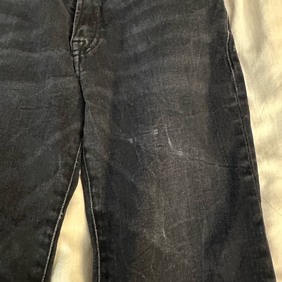 R13
High Rise Skinny Black Marble (J13) - Picture 13 of 16